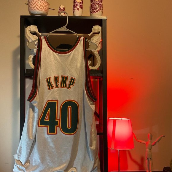 Shawn Kemp Jersey - Picture 2 of 2